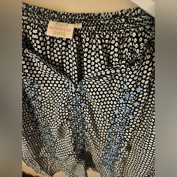 Rungolee Elegant Black Blue Barcelona Embroidered Blouse small revolve ssense - Picture 6 of 8